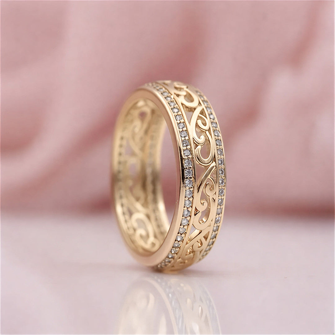 Elegant Gold Twisted Ring | Unique Design, Statement Piece Jewelry