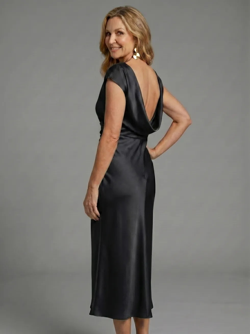 Rosheen | Elegant Three Quarter Sleeve Midi Dress