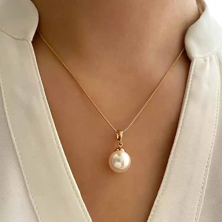 Nysa - Elegant Pearl Necklace Set