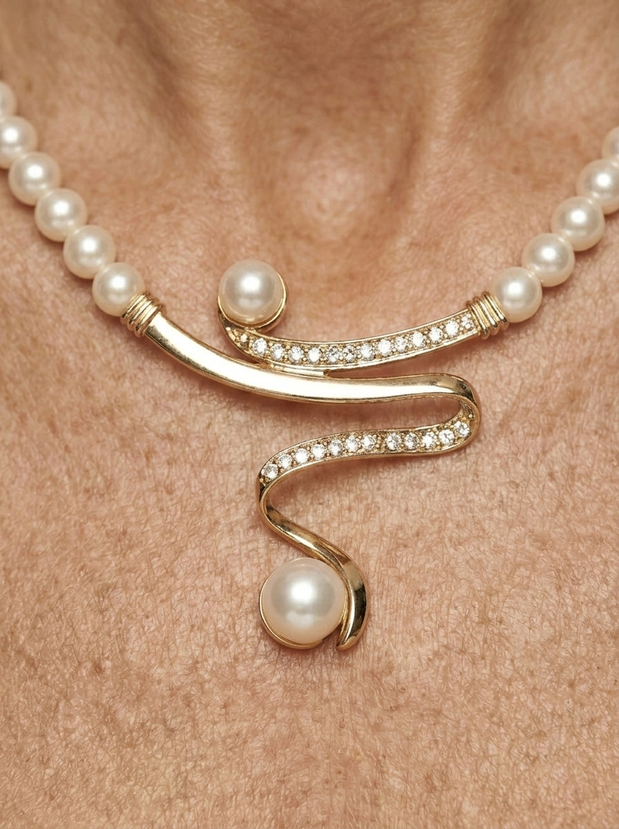 Amy's Wardrobe | Elegant Natural Pearl Necklace Set