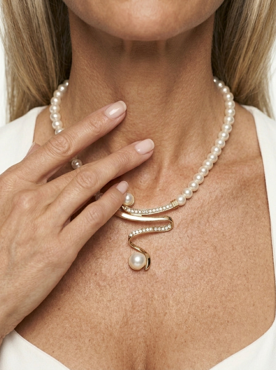 Amy's Wardrobe | Elegant Natural Pearl Necklace Set