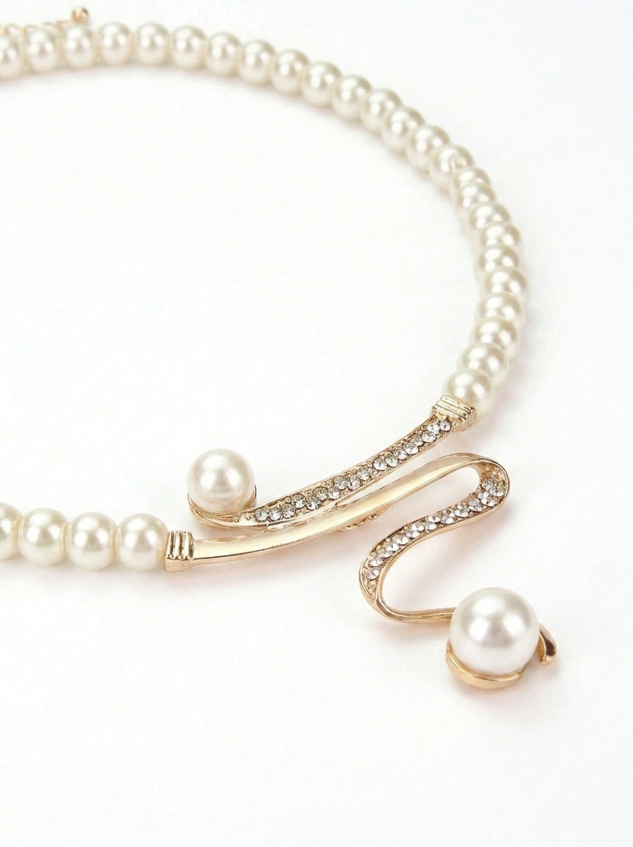 Amy's Wardrobe | Elegant Natural Pearl Necklace Set