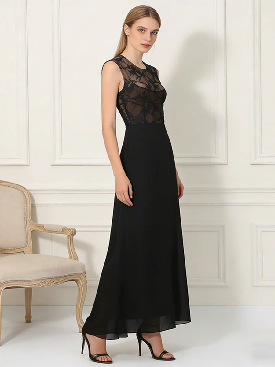 Glena | Elegant Three Quarter Sleeve Maxi Dress