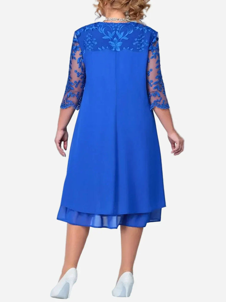 Audriana | Elegant Three Quarter Sleeve Midi Dress