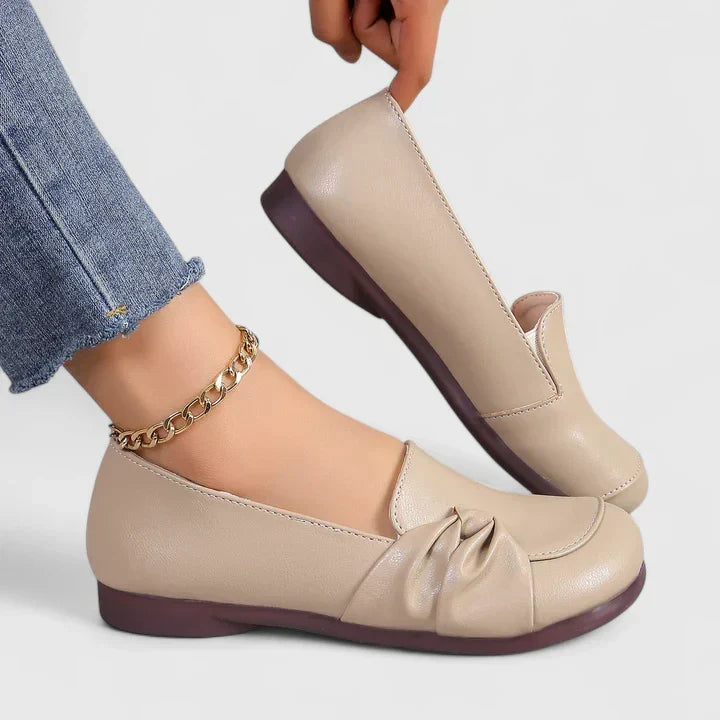 Nysa - Elegant Leather Ankle Boot