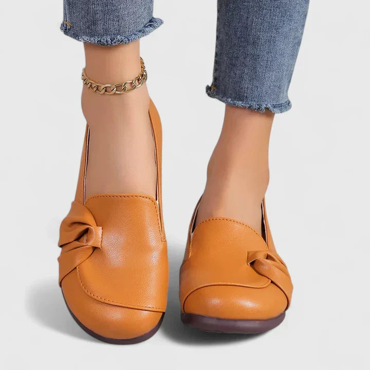 Nysa - Elegant Leather Ankle Boot