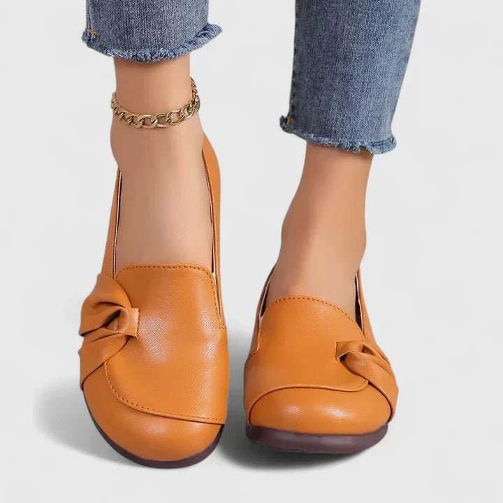 Nysa - Elegant Leather Ankle Boot