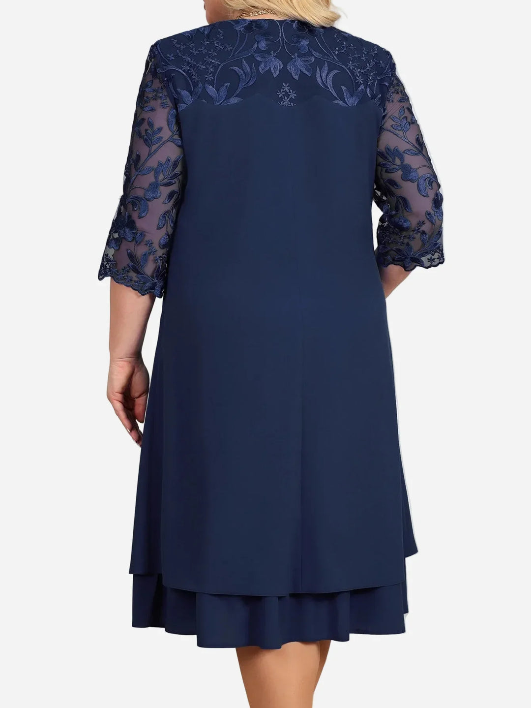 Audriana | Elegant Three Quarter Sleeve Midi Dress