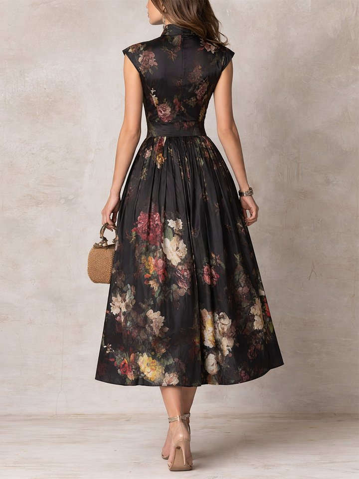 Brianne | Elegant Three Quarter Sleeve Midi Dress