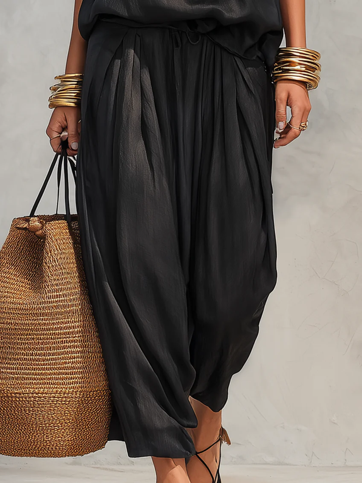 Demetria | Elegant Two-Piece Set with Chic Design and Versatile Style