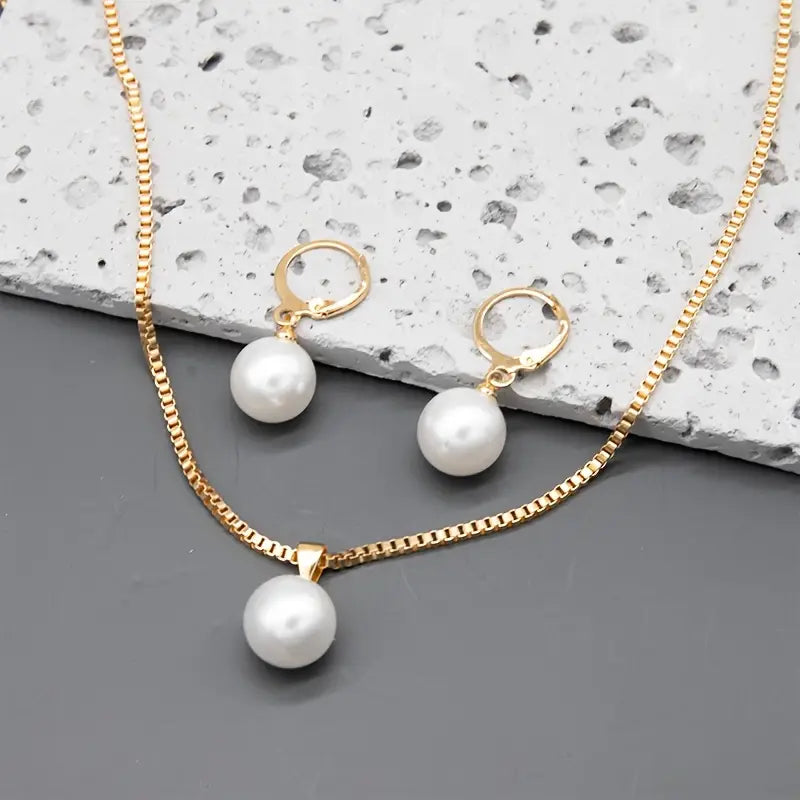 Nysa - Elegant Pearl Necklace Set