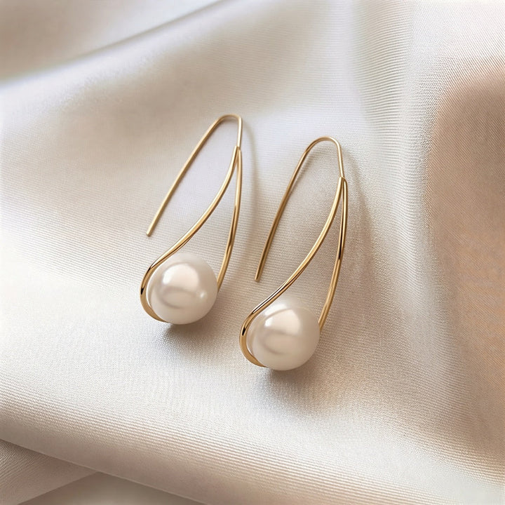 Amy's Wardrobe | Elegant Pearl Drop Earrings