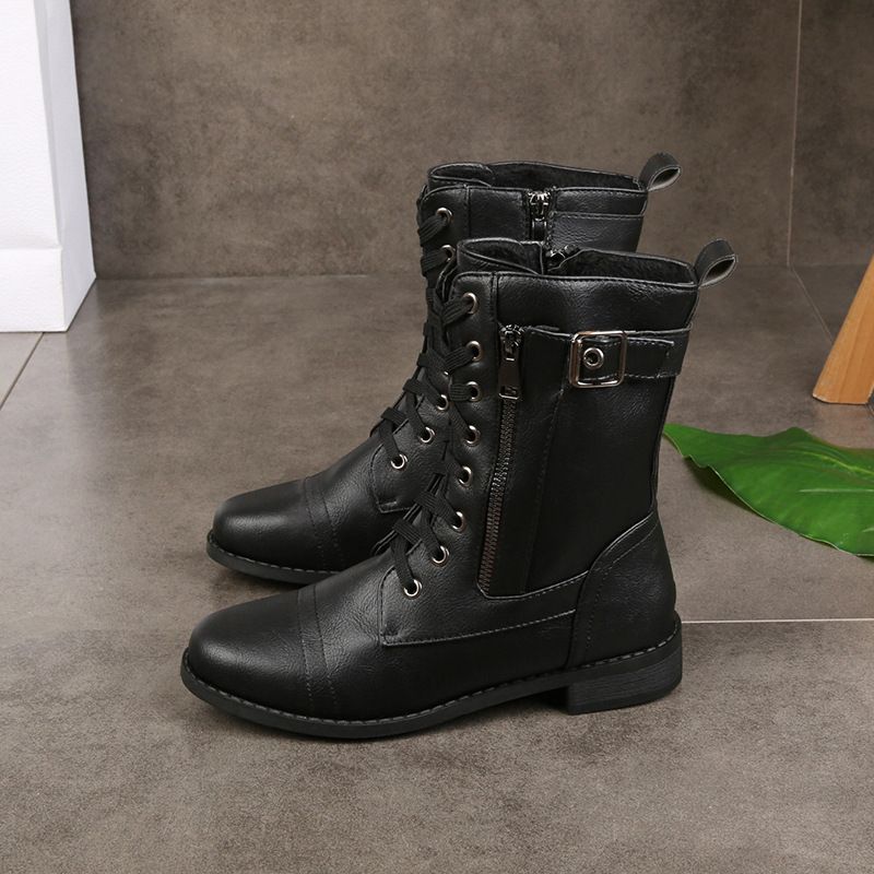 Liana Chic | Round-Toe Leather Boots